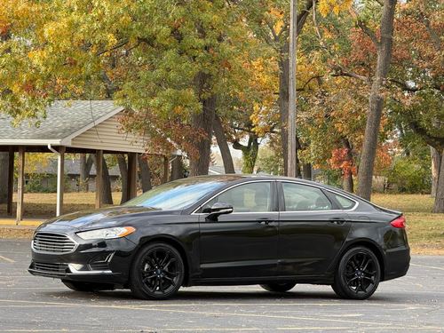 2019 Ford Fusion — photo 11