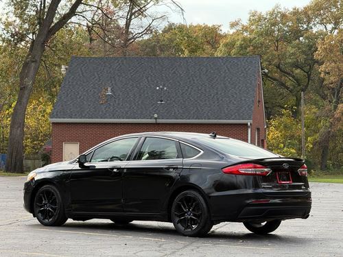 2019 Ford Fusion — photo 9