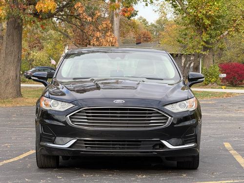 2019 Ford Fusion — photo 2