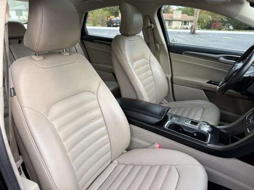 2019 Ford Fusion — photo 25