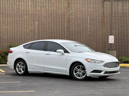 2018 Ford Fusion SE FWD — photo 4