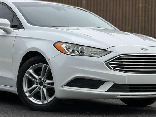 2018 Ford Fusion SE FWD — photo 9