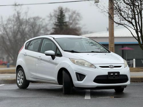 2012 Ford Fiesta — photo 6