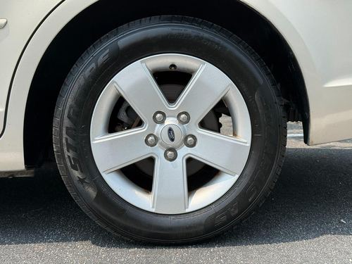 2009 Ford Fusion — photo 30