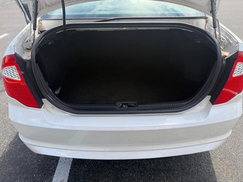 2010 Ford Fusion SE — photo 25
