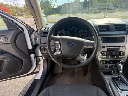 2010 Ford Fusion SE — photo 11