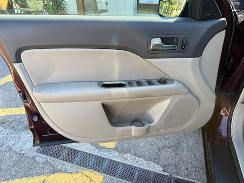 2011 Ford Fusion SEL — photo 30