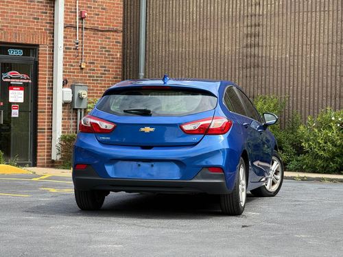 2017 Chevrolet Cruze — photo 11