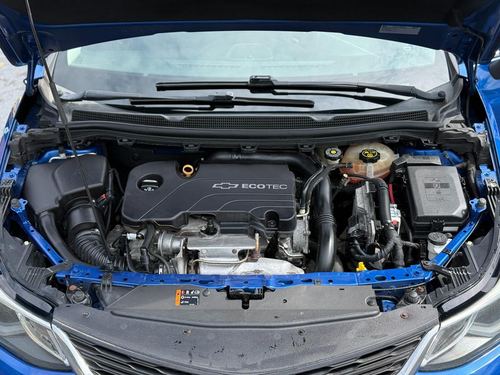 2017 Chevrolet Cruze — photo 27