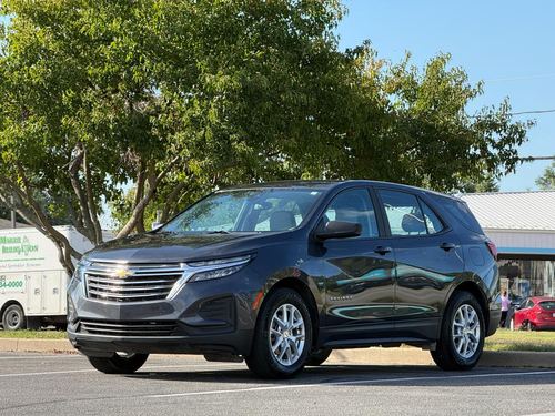 2022 Chevrolet Equinox LS — photo 3