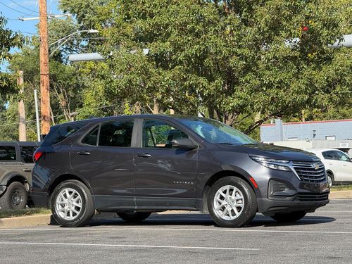 2022 Chevrolet Equinox LS — photo 11