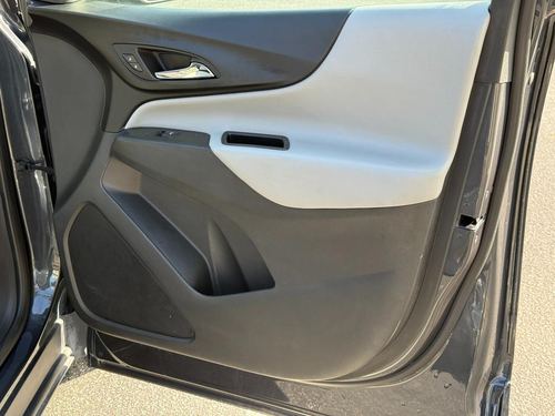2022 Chevrolet Equinox LS — photo 23