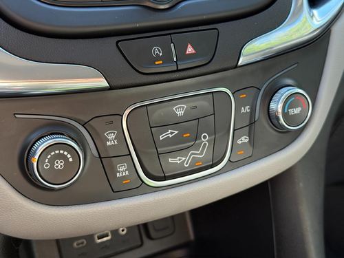 2022 Chevrolet Equinox LS — photo 27