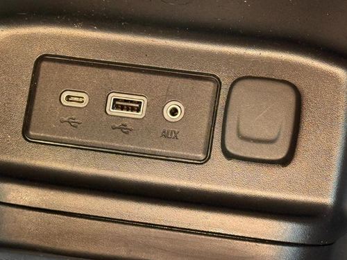 2022 Chevrolet Equinox LS — photo 28
