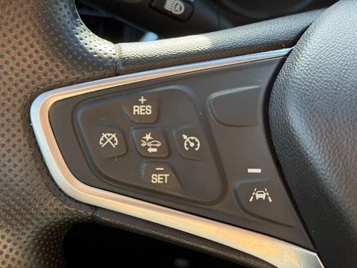 2022 Chevrolet Equinox LS — photo 33