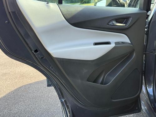 2022 Chevrolet Equinox LS — photo 39
