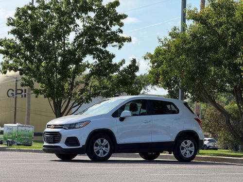 2018 Chevrolet Trax — photo 2