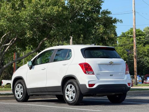 2018 Chevrolet Trax — photo 3