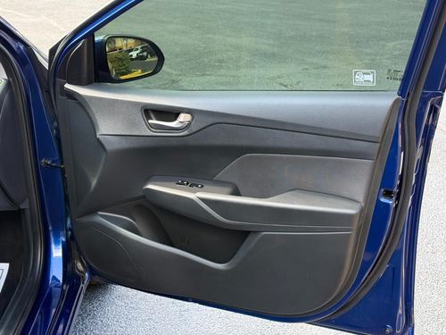 2021 Hyundai Accent — photo 22