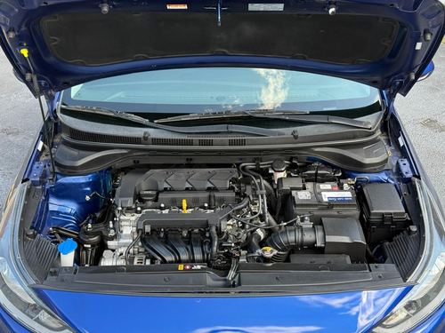 2021 Hyundai Accent — photo 25