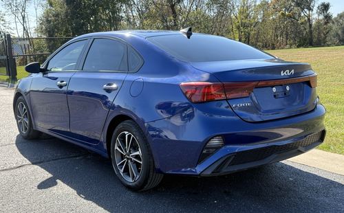 2023 Kia Forte LXS — photo 8