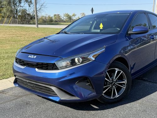 2023 Kia Forte LXS — photo 3