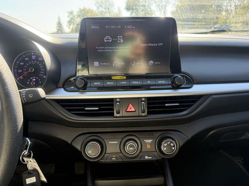 2023 Kia Forte — photo 19