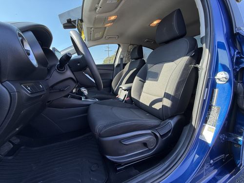 2023 Kia Forte LXS — photo 21