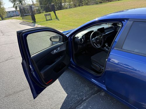 2023 Kia Forte — photo 9