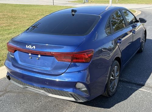 2023 Kia Forte — photo 40