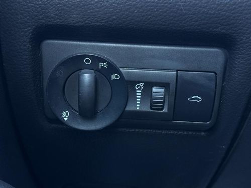 2009 Mercury Milan — photo 38