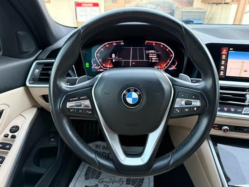 2020 BMW 330 — photo 16