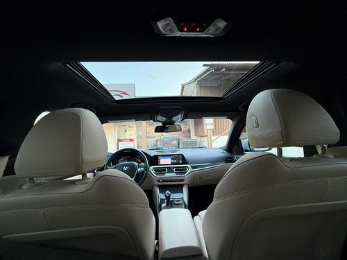 2020 BMW 330 — photo 17