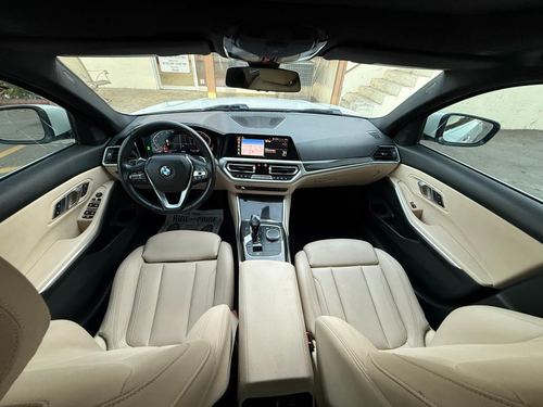 2020 BMW 330 — photo 18