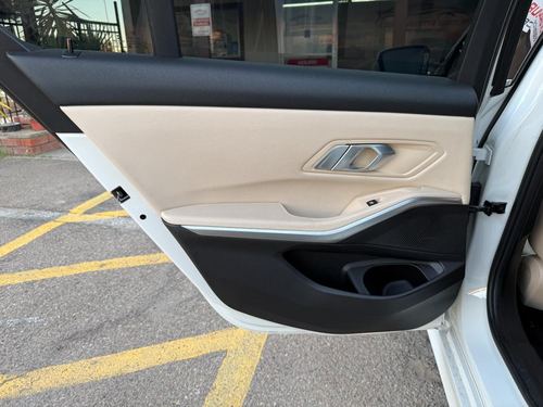 2020 BMW 330 — photo 20