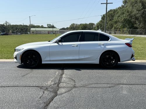 2021 BMW 330 — photo 15