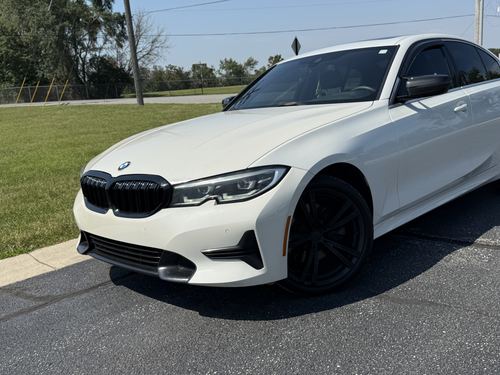 2021 BMW 330 — photo 17