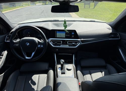 2021 BMW 330 — photo 34