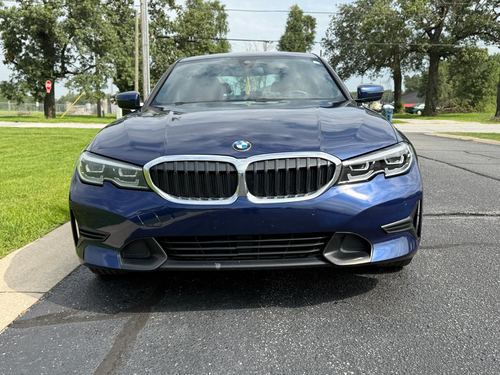 2020 BMW 330 xDrive — photo 7