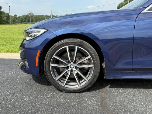 2020 BMW 330 xDrive — photo 8