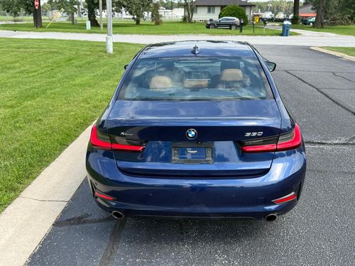 2020 BMW 330 xDrive — photo 17