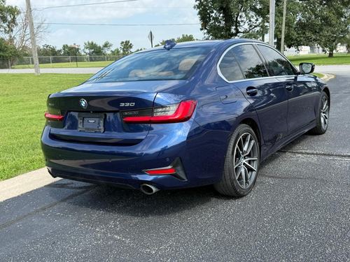 2020 BMW 330 xDrive — photo 18