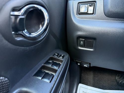 2017 NISSAN VERSA — photo 21