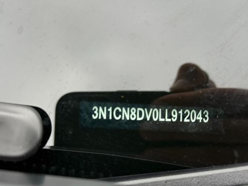 2020 Nissan Versa — photo 10