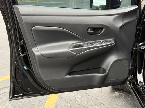 2020 Nissan Versa — photo 16