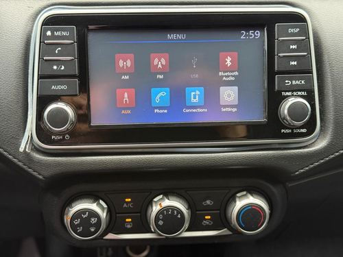2020 Nissan Versa — photo 26