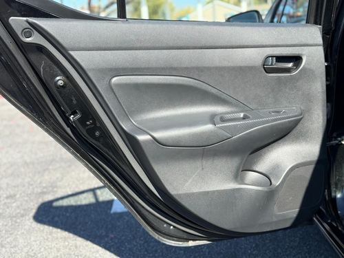 2021 Nissan Versa — photo 31