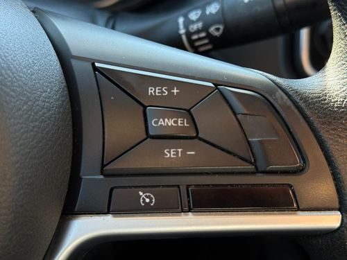 2021 Nissan Versa — photo 36