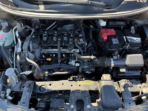 2021 Nissan Versa — photo 40
