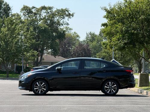 2021 Nissan Versa SV — photo 4